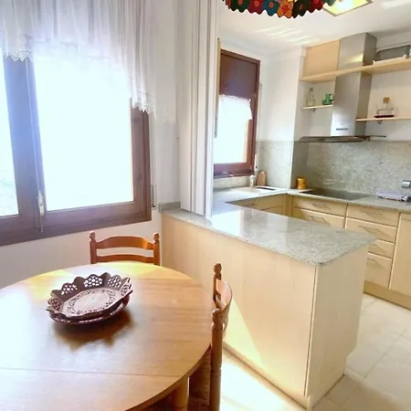 Hermoso En Canyelles Petites Con Terraza, Barbacoa Y Parking 6 Personas - Hisp-312-25 Apartment Roses